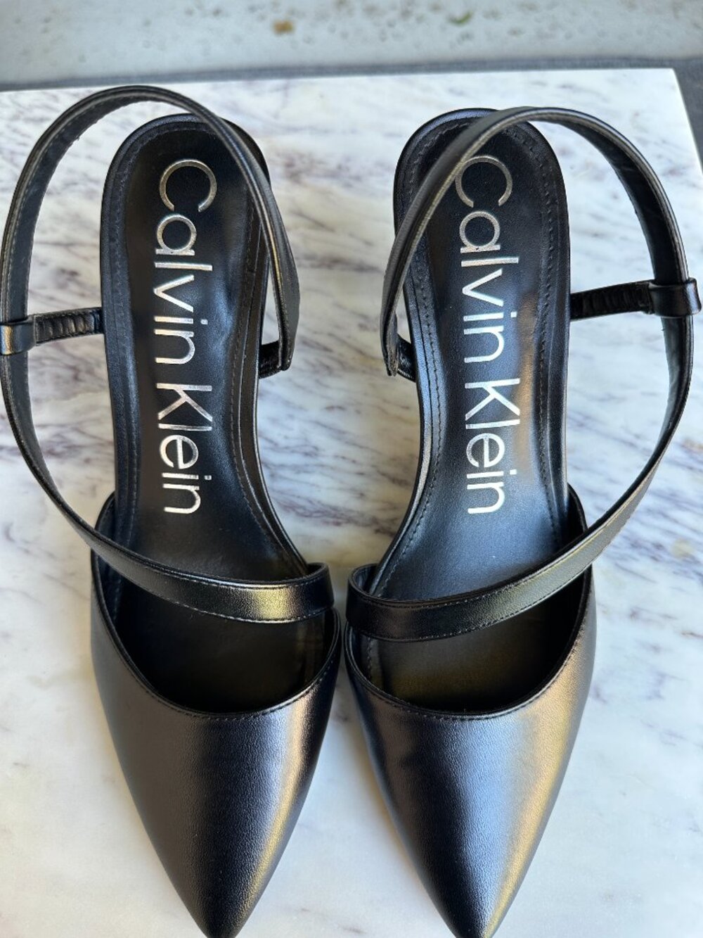 Calvin Klein Greer Black Heels Pumps Closed Pointed Toe Elegant Women's Size 8.5